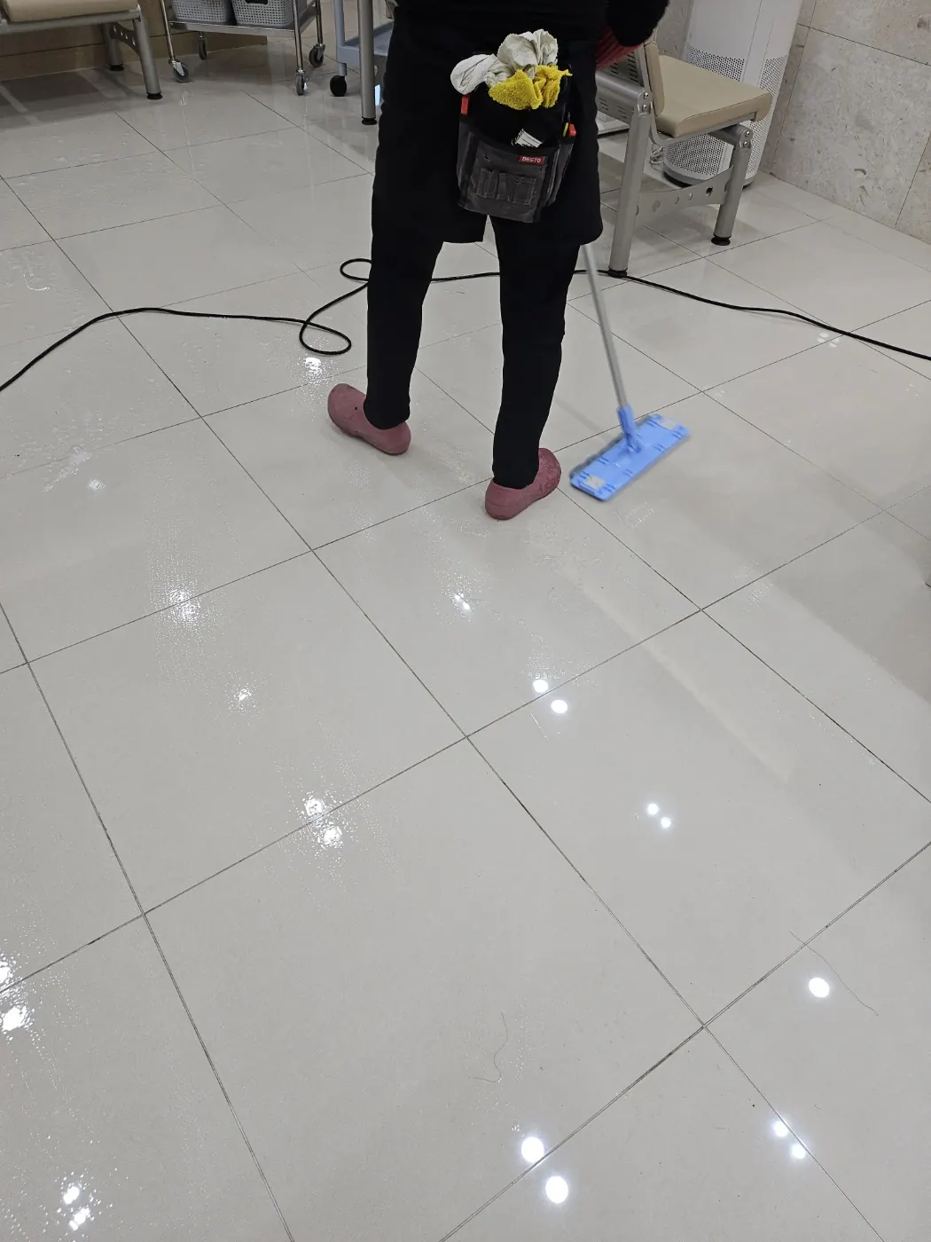 바닥 물걸레 마감 — 가남읍 병원청소 현장