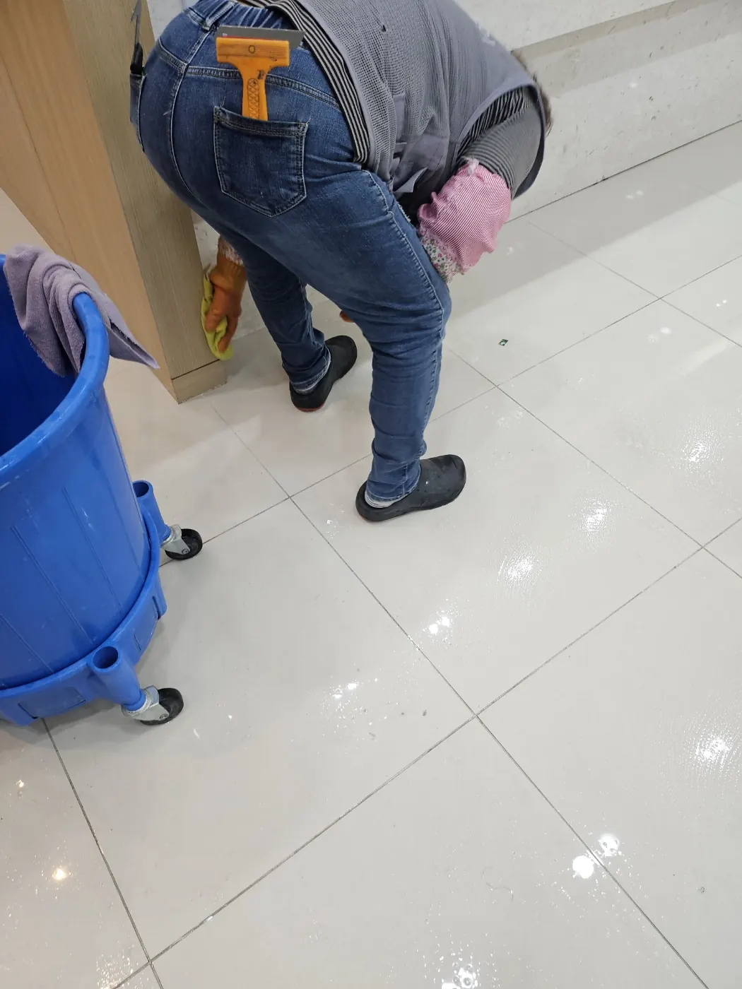 세정 진행 — 부발읍 병원청소 현장
