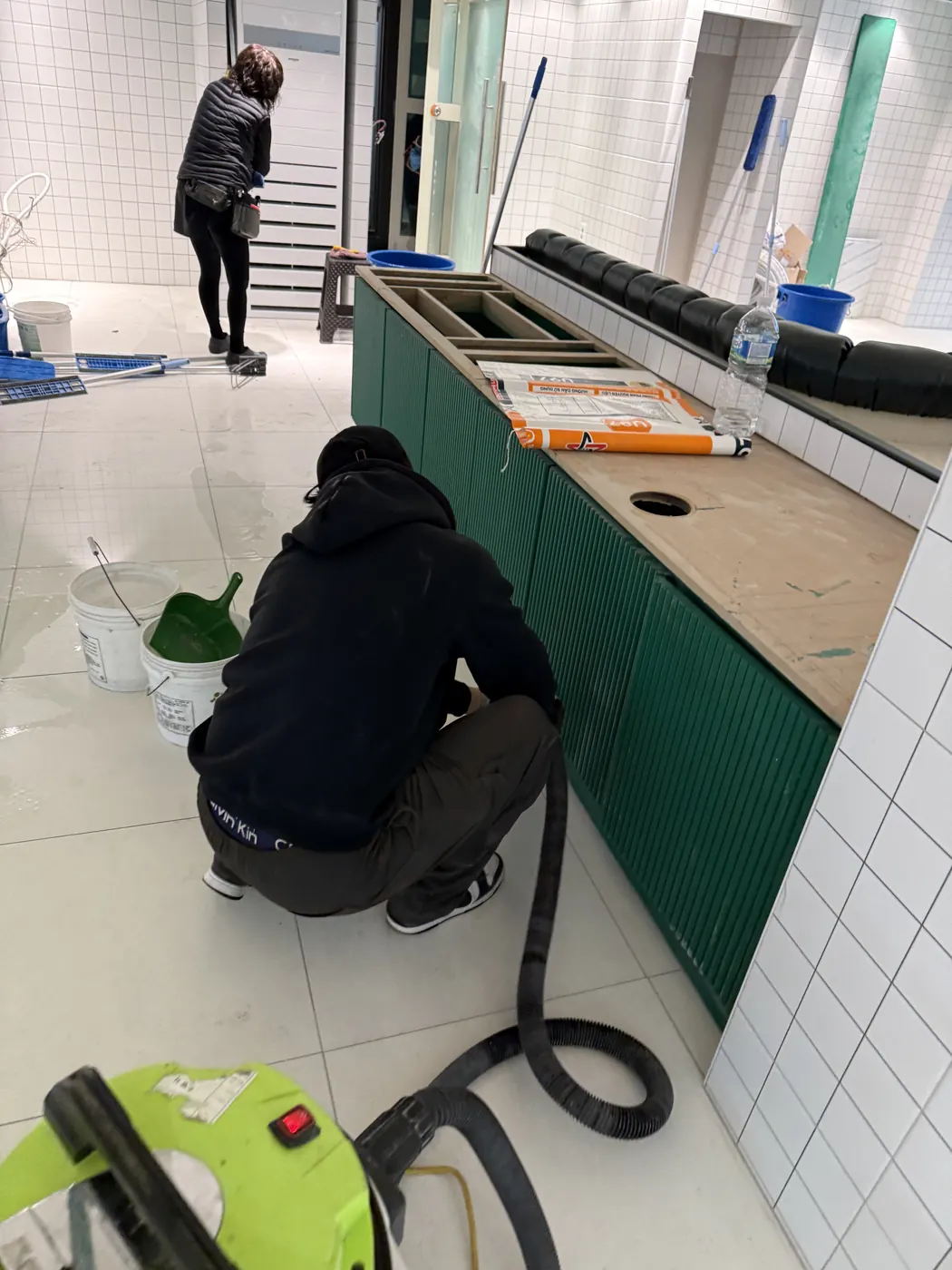 작업 진행 — 학암동 식당청소 현장