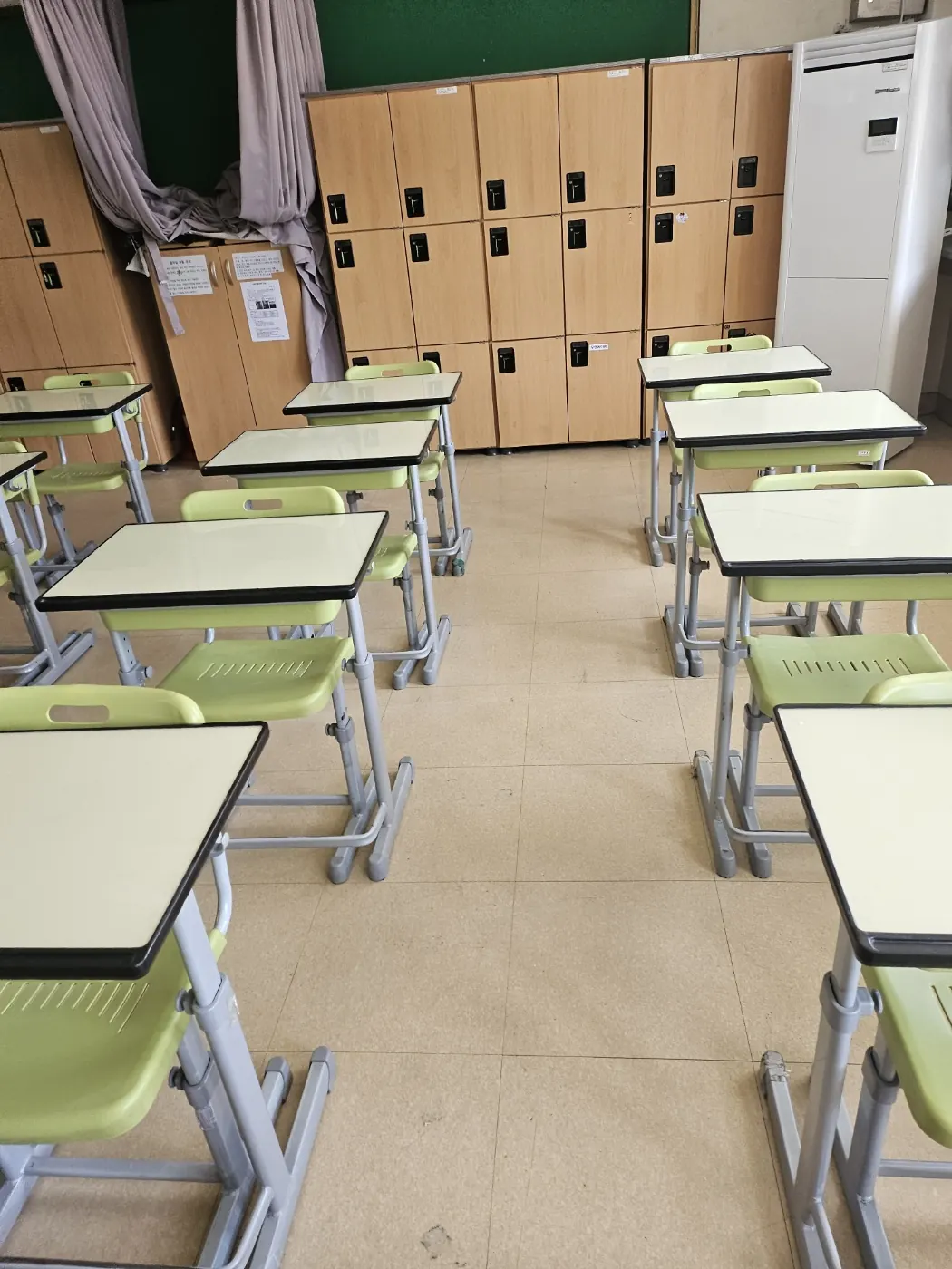 남사읍 학교청소 시공 현장 — 교실 마감