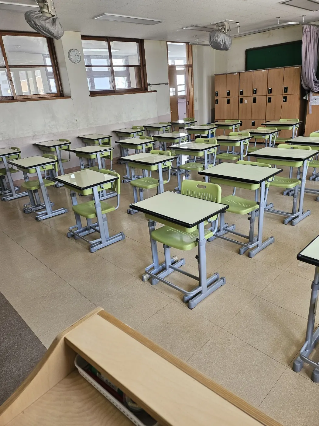 하남시 학교청소 시공 현장 — 교실 마감