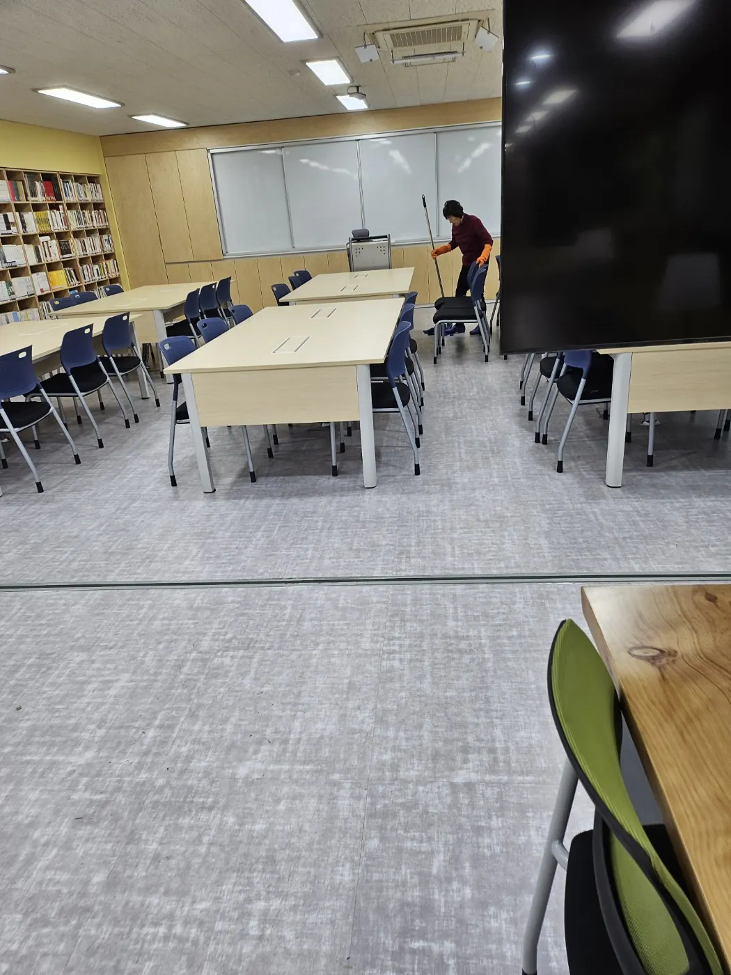 도서관 정리 — 양평군 학교청소 현장
