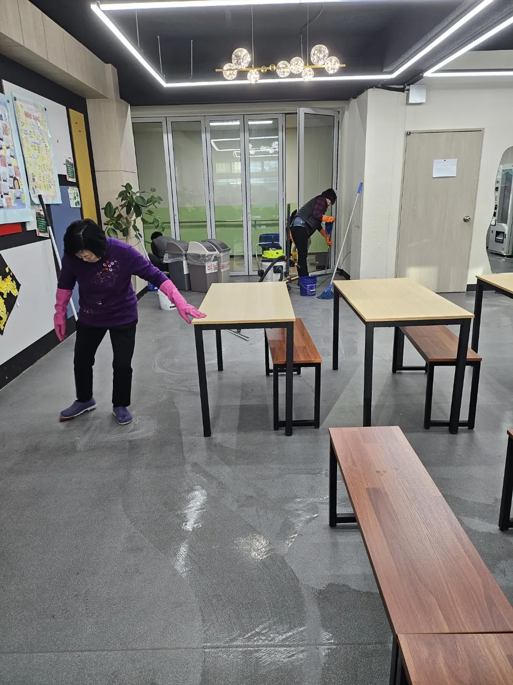 세정 진행 — 장록동 학교청소 현장