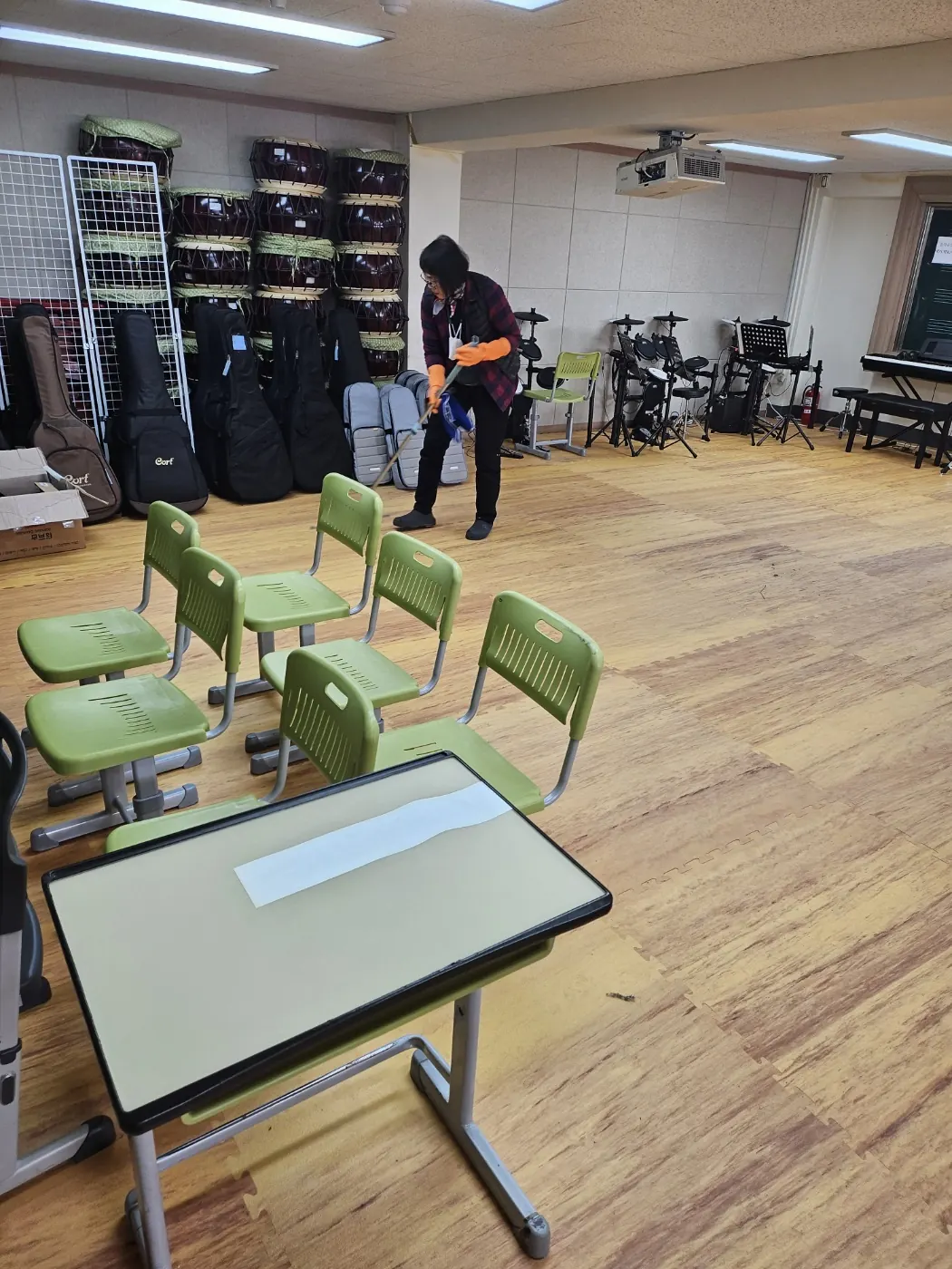 특별실 작업 — 양평읍 학교청소 현장